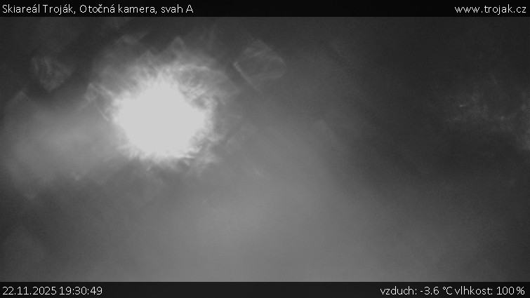 Skiareál Troják - Otočná kamera, svah A - 22.11.2025 v 19:30