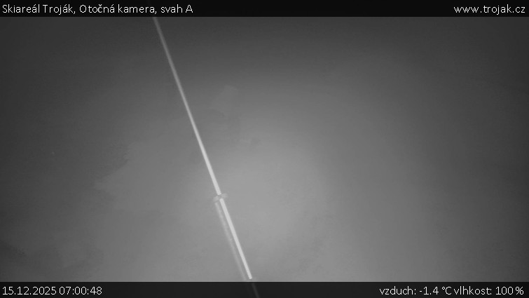 Skiareál Troják - Otočná kamera, svah A - 15.12.2025 v 07:00