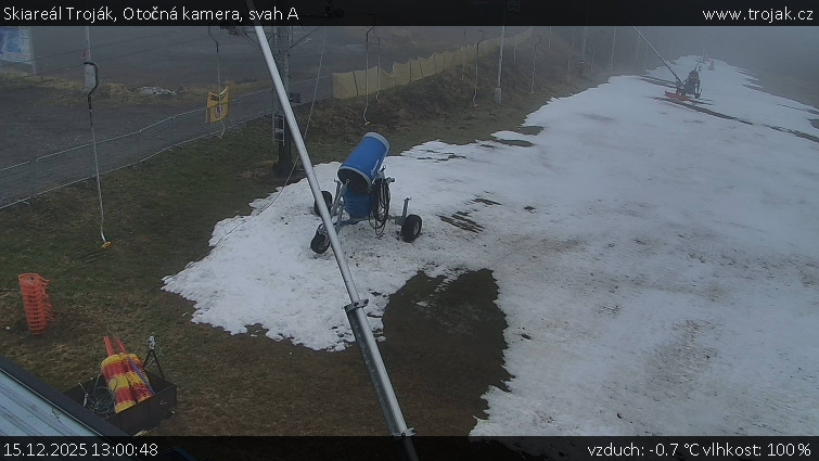 Skiareál Troják - Otočná kamera, svah A - 15.12.2025 v 13:00