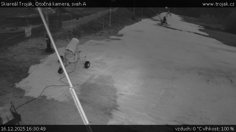 Skiareál Troják - Otočná kamera, svah A - 16.12.2025 v 16:30