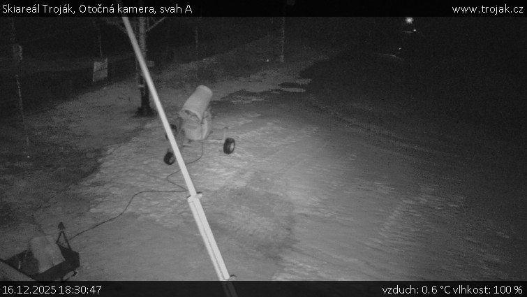 Skiareál Troják - Otočná kamera, svah A - 16.12.2025 v 18:30