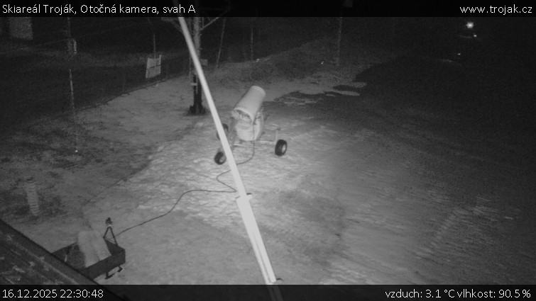 Skiareál Troják - Otočná kamera, svah A - 16.12.2025 v 22:30