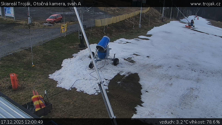 Skiareál Troják - Otočná kamera, svah A - 17.12.2025 v 12:00