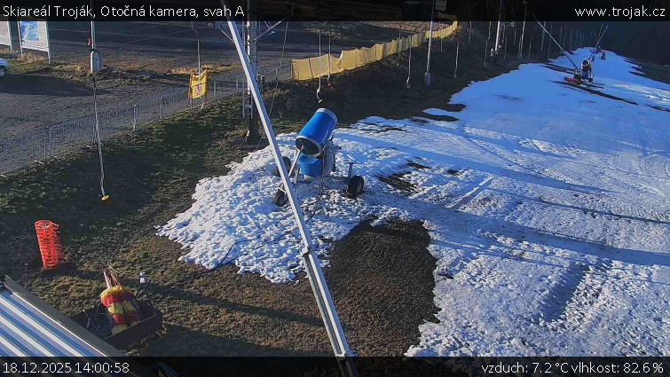 Skiareál Troják - Otočná kamera, svah A - 18.12.2025 v 14:00