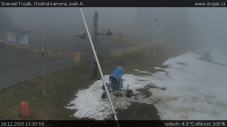 Skiareál Troják - Otočná kamera, svah A - 19.12.2025 v 13:30