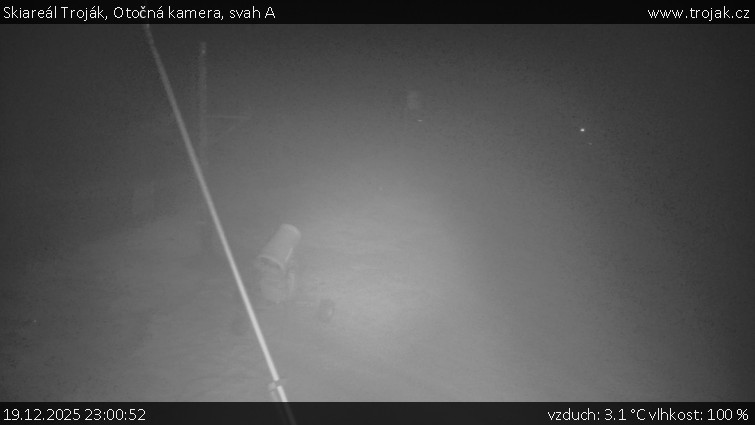 Skiareál Troják - Otočná kamera, svah A - 19.12.2025 v 23:00