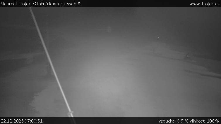 Skiareál Troják - Otočná kamera, svah A - 22.12.2025 v 07:00