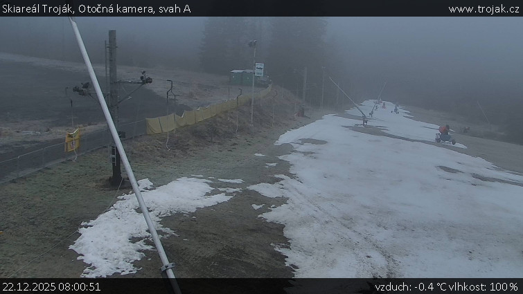 Skiareál Troják - Otočná kamera, svah A - 22.12.2025 v 08:00