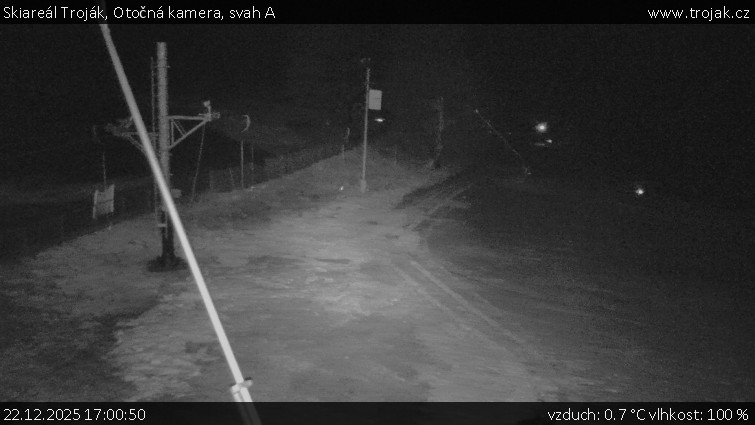 Skiareál Troják - Otočná kamera, svah A - 22.12.2025 v 17:00