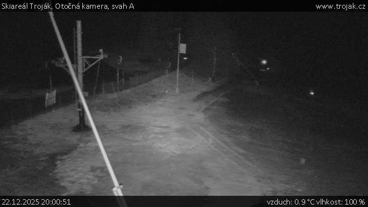Skiareál Troják - Otočná kamera, svah A - 22.12.2025 v 20:00