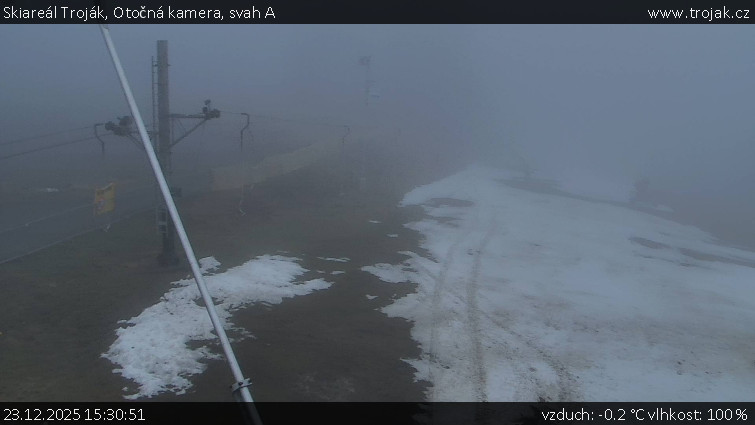 Skiareál Troják - Otočná kamera, svah A - 23.12.2025 v 15:30