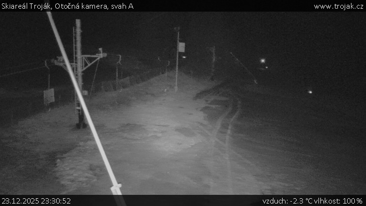 Skiareál Troják - Otočná kamera, svah A - 23.12.2025 v 23:30