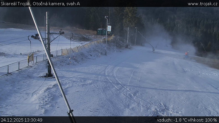 Skiareál Troják - Otočná kamera, svah A - 24.12.2025 v 13:30