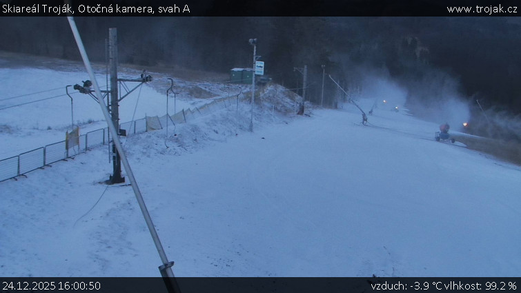 Skiareál Troják - Otočná kamera, svah A - 24.12.2025 v 16:00