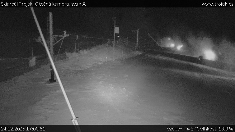 Skiareál Troják - Otočná kamera, svah A - 24.12.2025 v 17:00