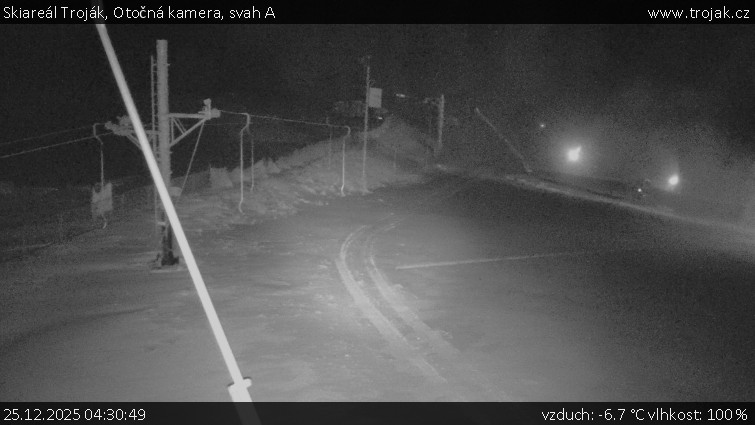 Skiareál Troják - Otočná kamera, svah A - 25.12.2025 v 04:30