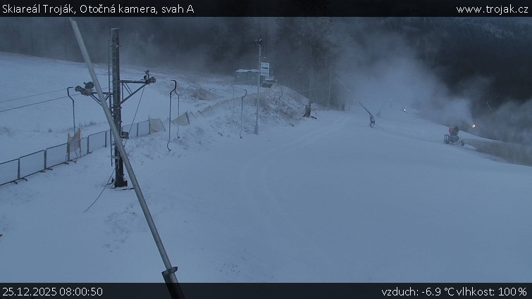 Skiareál Troják - Otočná kamera, svah A - 25.12.2025 v 08:00
