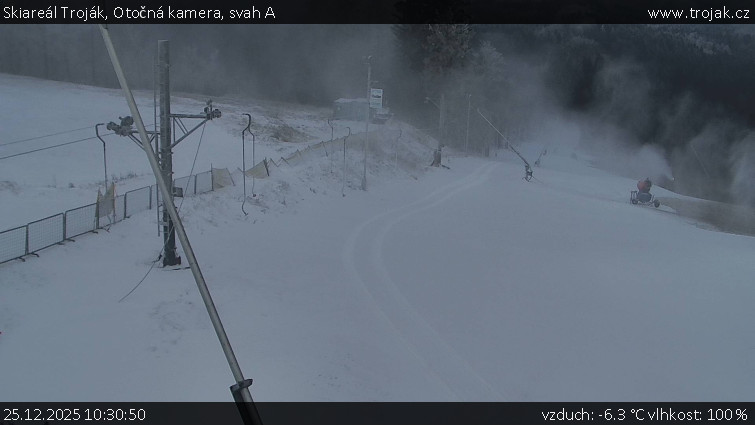 Skiareál Troják - Otočná kamera, svah A - 25.12.2025 v 10:30
