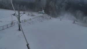 Skiareál Troják - Otočná kamera, svah A - 25.12.2025 v 12:00