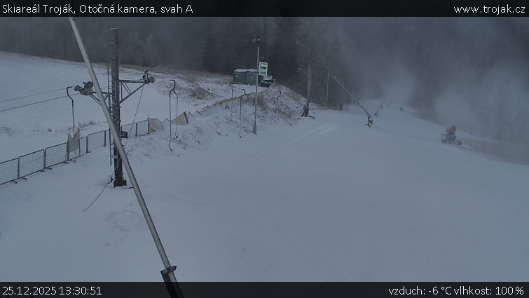 Skiareál Troják - Otočná kamera, svah A - 25.12.2025 v 13:30
