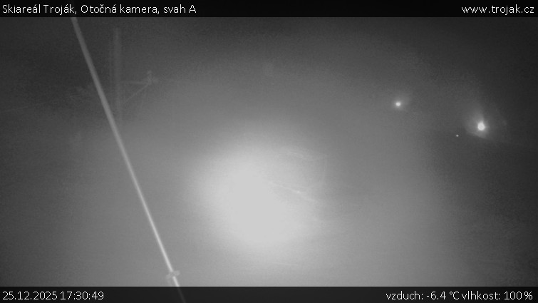 Skiareál Troják - Otočná kamera, svah A - 25.12.2025 v 17:30