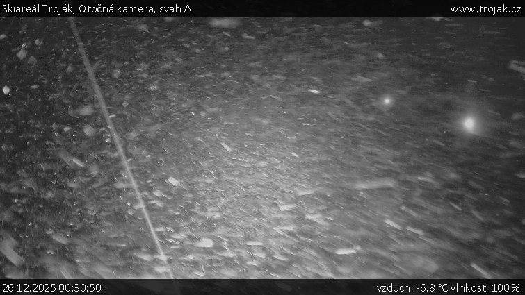 Skiareál Troják - Otočná kamera, svah A - 26.12.2025 v 00:30