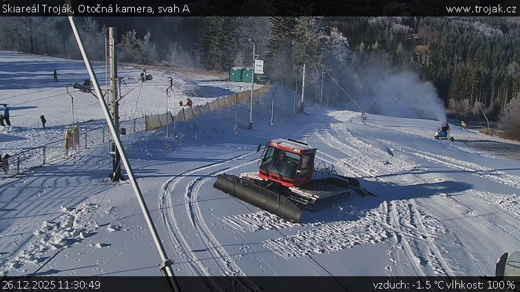 Skiareál Troják - Otočná kamera, svah A - 26.12.2025 v 11:30