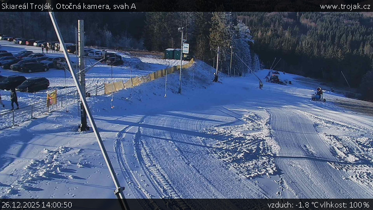 Skiareál Troják - Otočná kamera, svah A - 26.12.2025 v 14:00