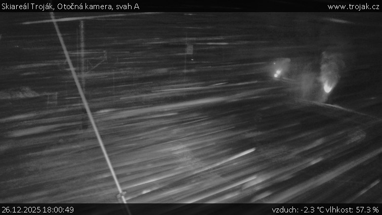 Skiareál Troják - Otočná kamera, svah A - 26.12.2025 v 18:00