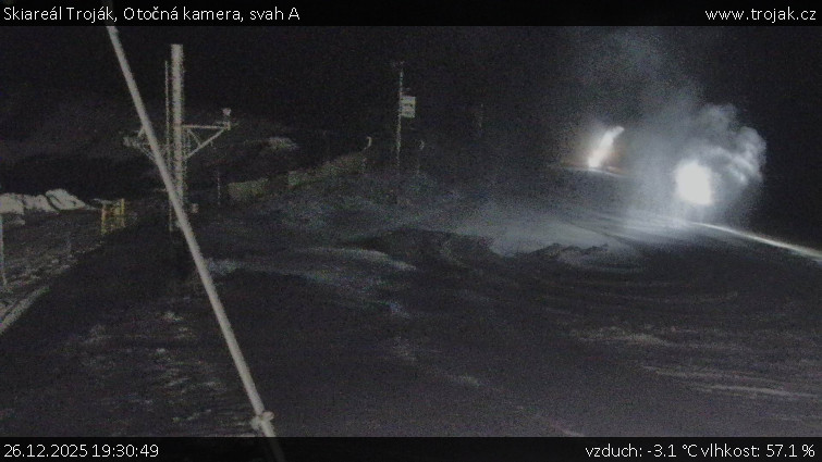 Skiareál Troják - Otočná kamera, svah A - 26.12.2025 v 19:30
