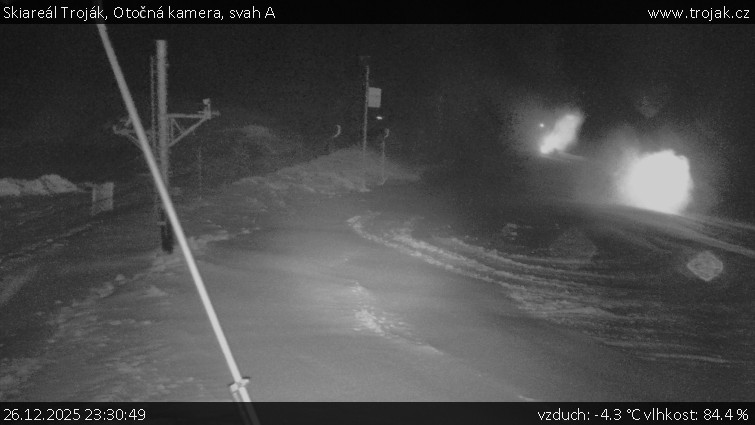 Skiareál Troják - Otočná kamera, svah A - 26.12.2025 v 23:30