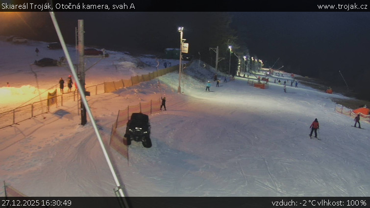 Skiareál Troják - Otočná kamera, svah A - 27.12.2025 v 16:30