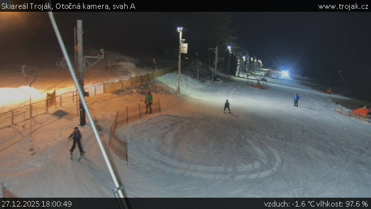 Skiareál Troják - Otočná kamera, svah A - 27.12.2025 v 18:00