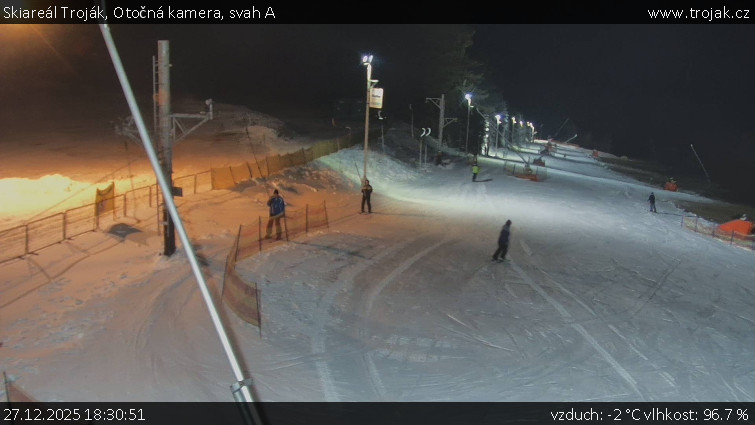 Skiareál Troják - Otočná kamera, svah A - 27.12.2025 v 18:30