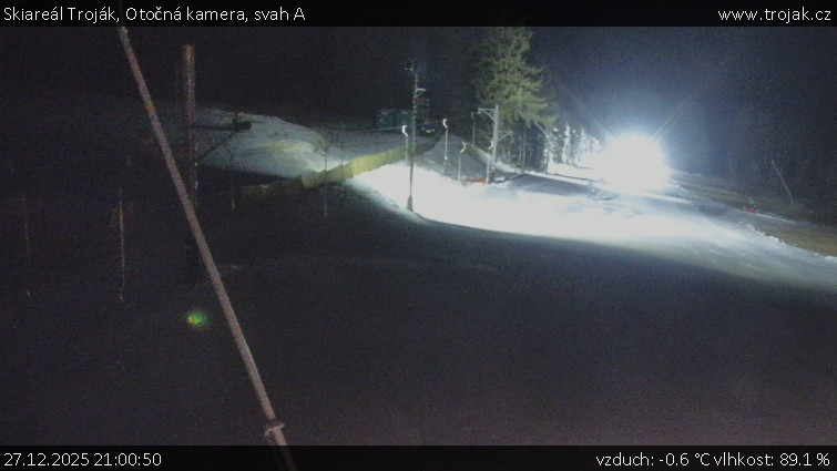 Skiareál Troják - Otočná kamera, svah A - 27.12.2025 v 21:00