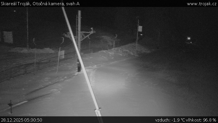 Skiareál Troják - Otočná kamera, svah A - 28.12.2025 v 05:30