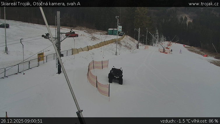 Skiareál Troják - Otočná kamera, svah A - 28.12.2025 v 09:00