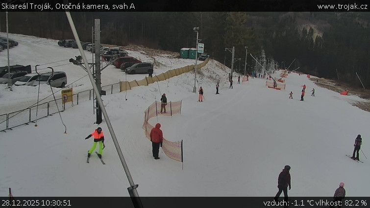 Skiareál Troják - Otočná kamera, svah A - 28.12.2025 v 10:30