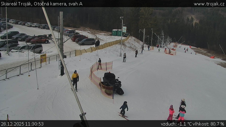 Skiareál Troják - Otočná kamera, svah A - 28.12.2025 v 11:30