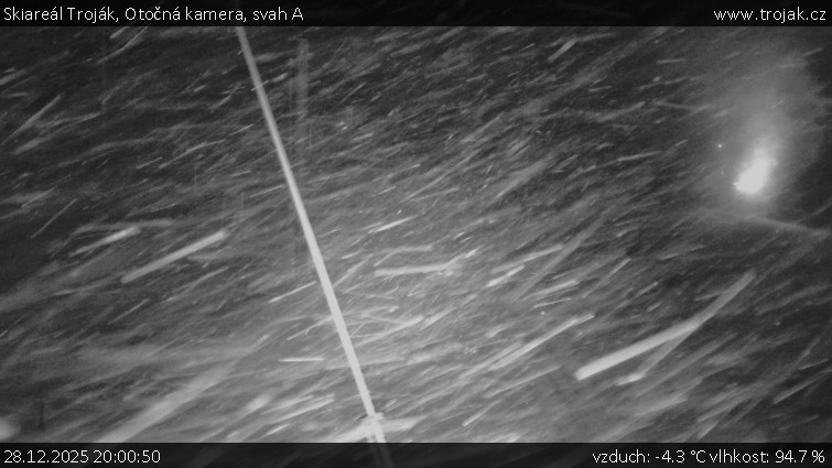 Skiareál Troják - Otočná kamera, svah A - 28.12.2025 v 20:00