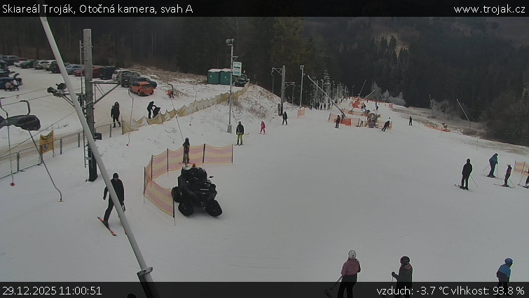 Skiareál Troják - Otočná kamera, svah A - 29.12.2025 v 11:00