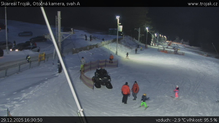 Skiareál Troják - Otočná kamera, svah A - 29.12.2025 v 16:30