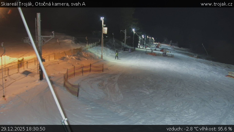 Skiareál Troják - Otočná kamera, svah A - 29.12.2025 v 18:30