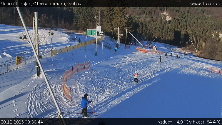 Skiareál Troják - Otočná kamera, svah A - 30.12.2025 v 09:30