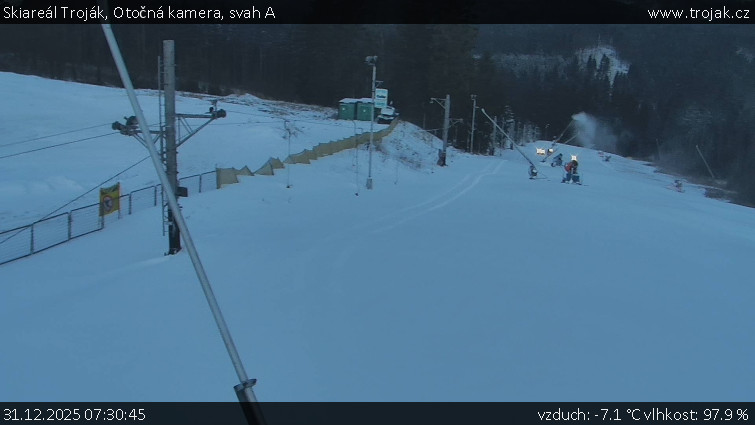Skiareál Troják - Otočná kamera, svah A - 31.12.2025 v 07:30