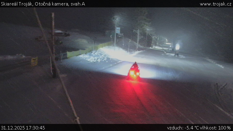 Skiareál Troják - Otočná kamera, svah A - 31.12.2025 v 17:30