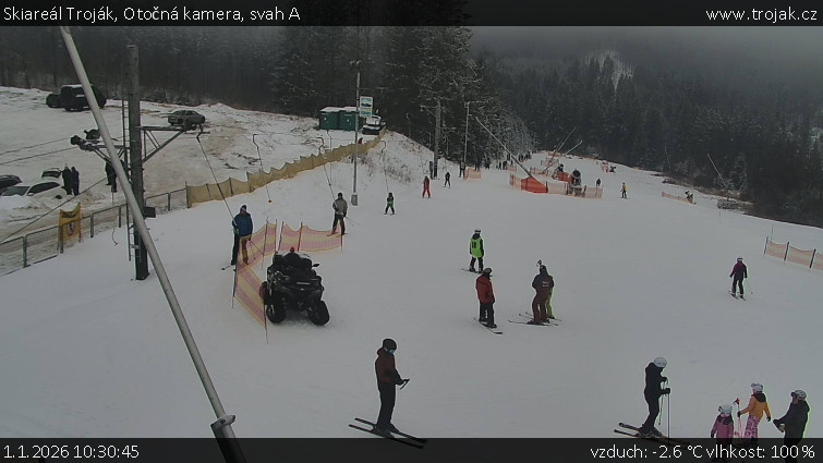 Skiareál Troják - Otočná kamera, svah A - 1.1.2026 v 10:30