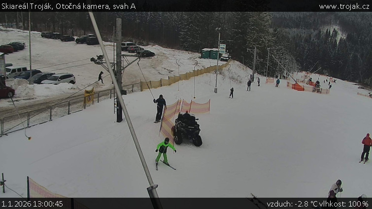 Skiareál Troják - Otočná kamera, svah A - 1.1.2026 v 13:00