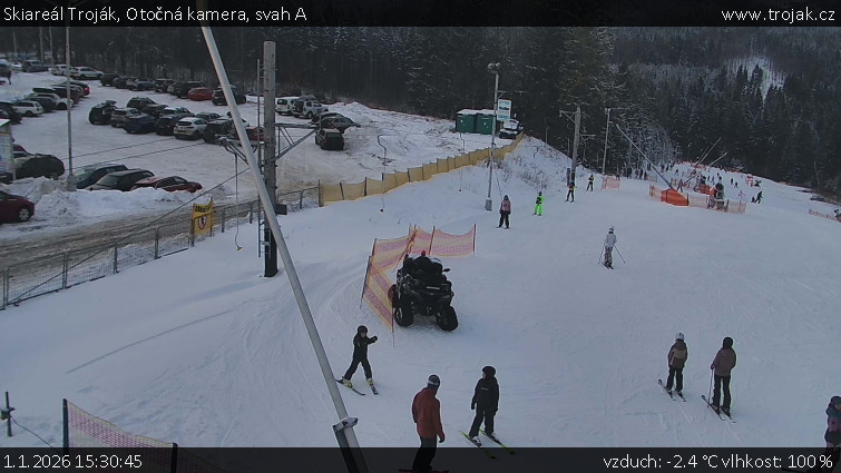 Skiareál Troják - Otočná kamera, svah A - 1.1.2026 v 15:30