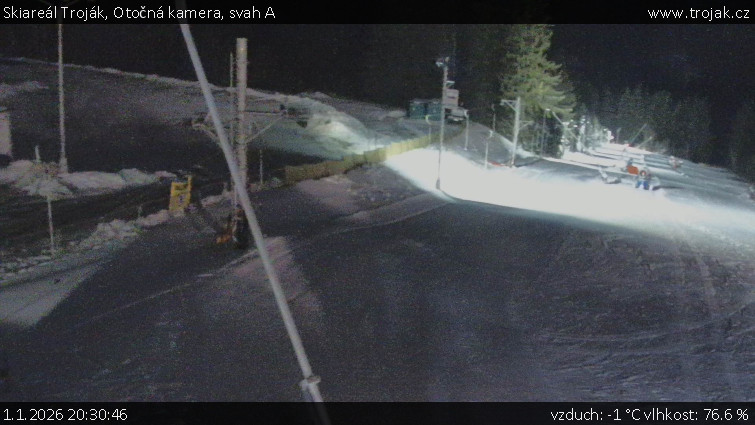 Skiareál Troják - Otočná kamera, svah A - 1.1.2026 v 20:30